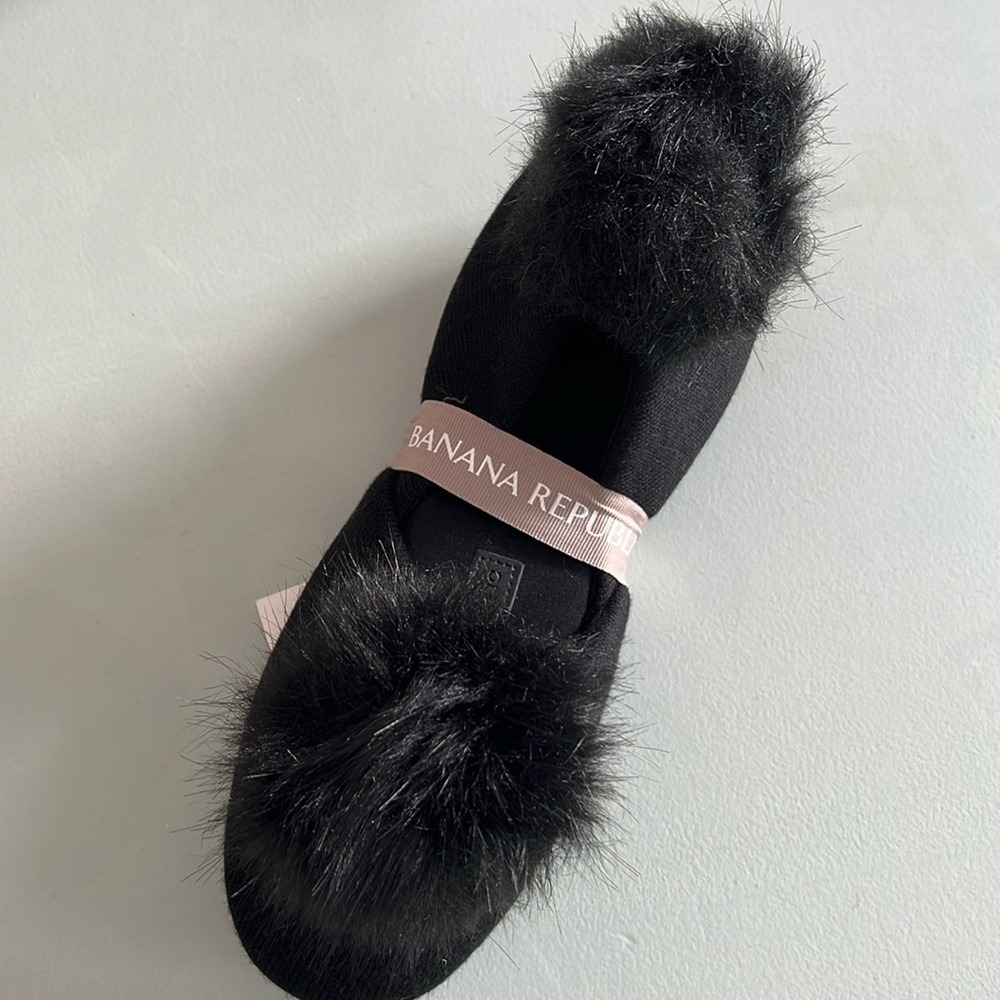 NWT Banana Republic slippers